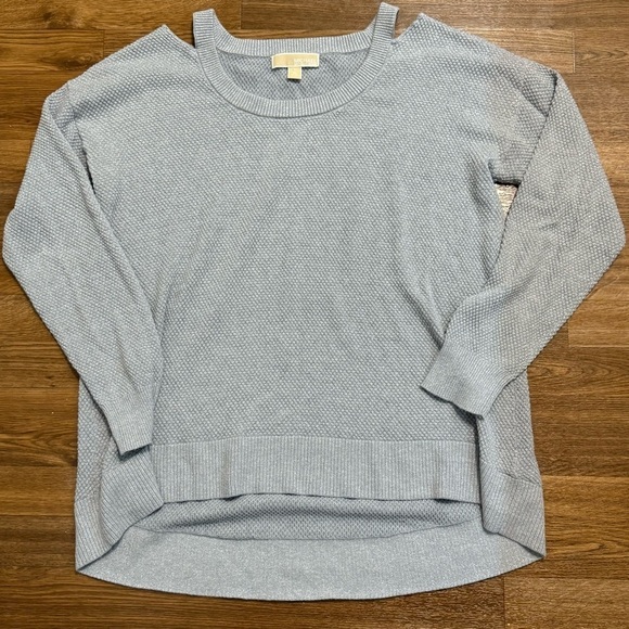Michael Kors Sweaters - Michael Kors gray silver sparkle peek a boo shoulder split hem sweater XL EUC